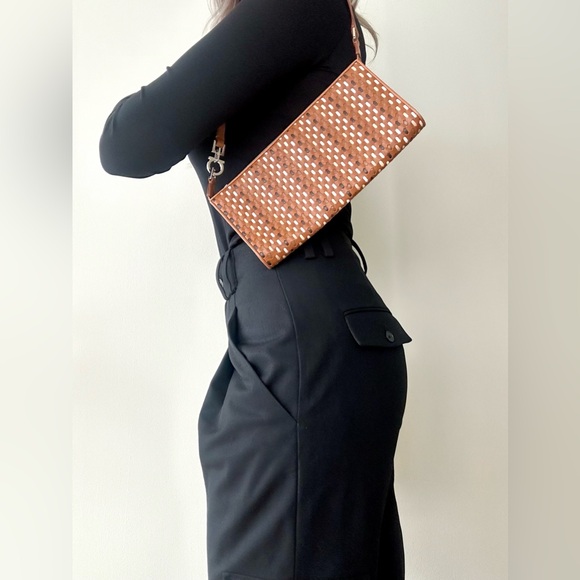 Salvatore Ferragamo Brown Woven Baguette Bag - Picture 2 of 13